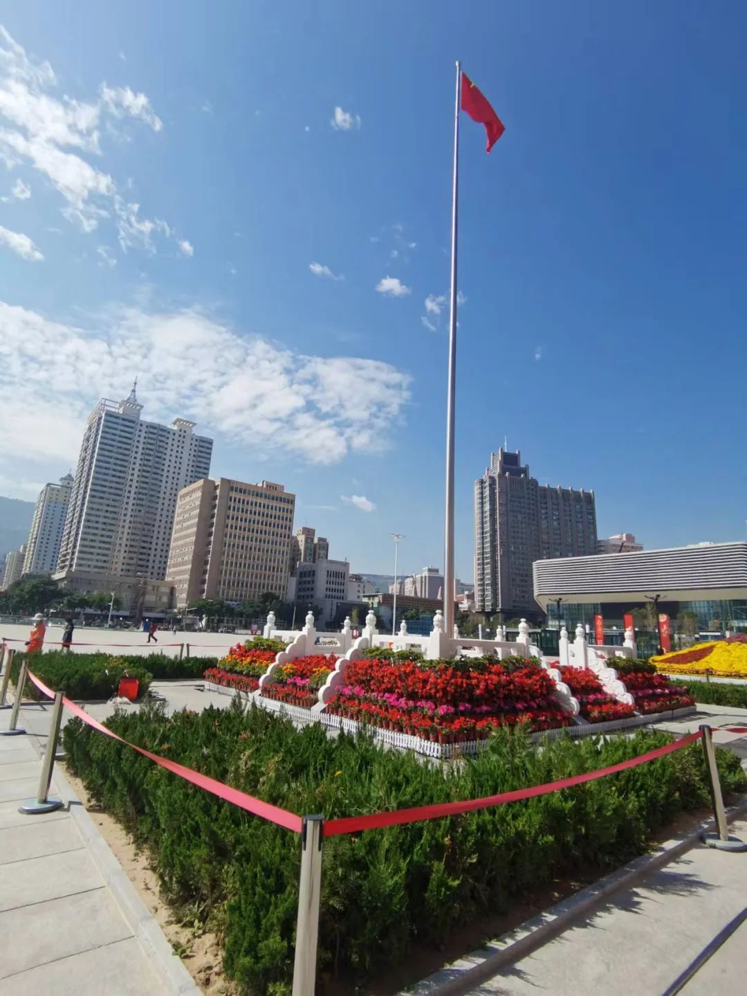 兰州东方红广场最新状况,兰州东方红广场改建前的照片