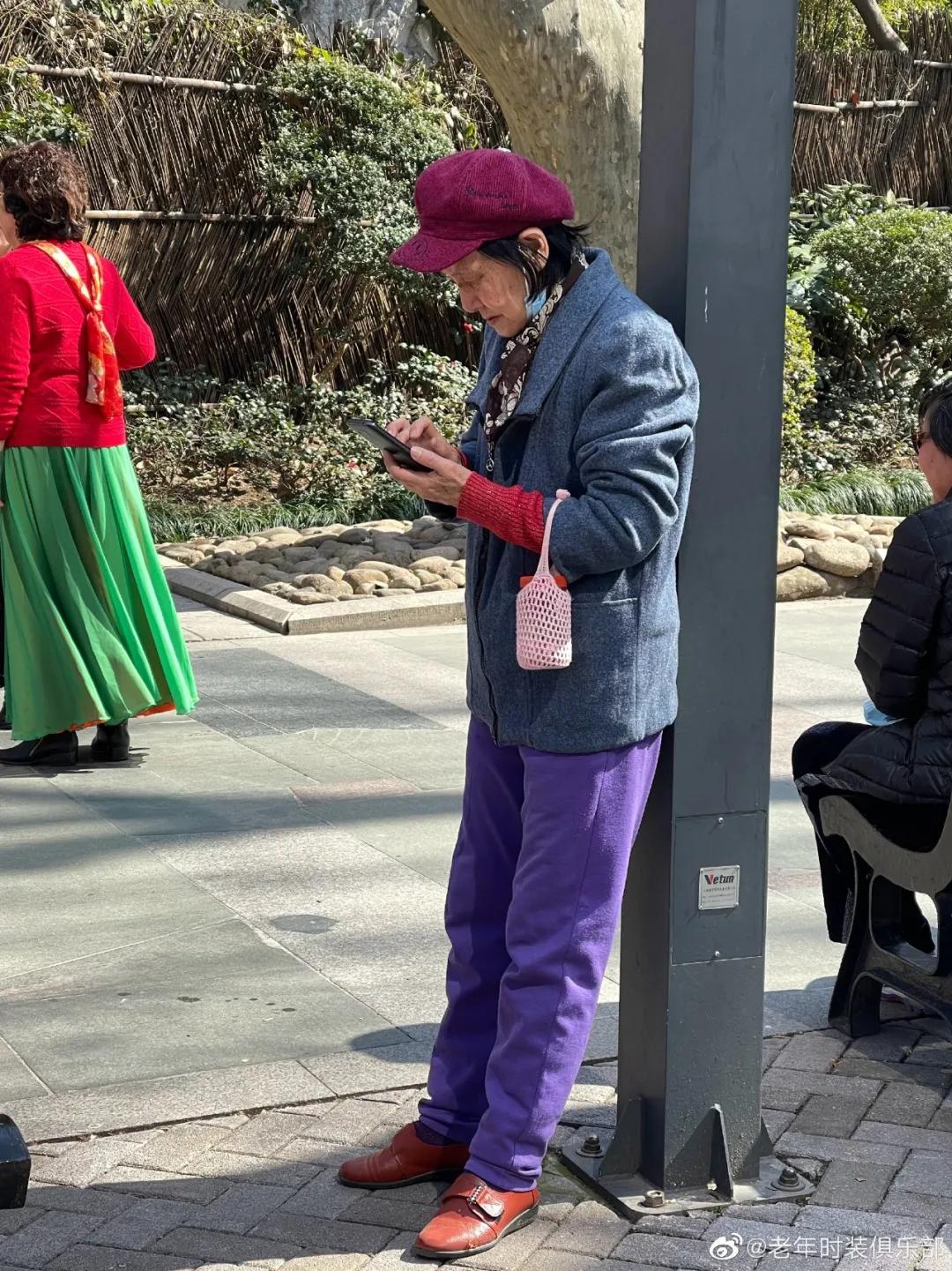 抖音里不敢点赞的女明星,上海最显年轻的网红