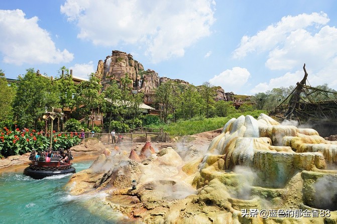 周末白相里的一张床、一群朋友、暴走于迪士尼乐园