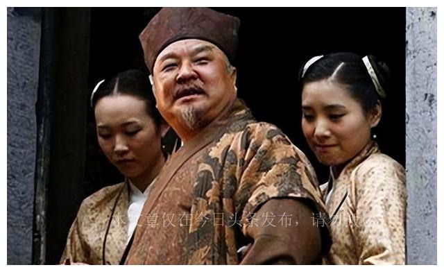 民国“花和尚”34岁暴毙，死后翻看床下，奇葩死因大白于天下