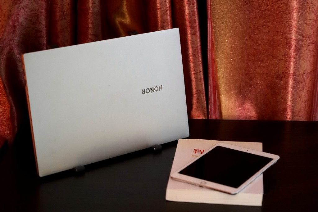 笔记本悬停支架对比测评,笔记本电脑支架如何选择