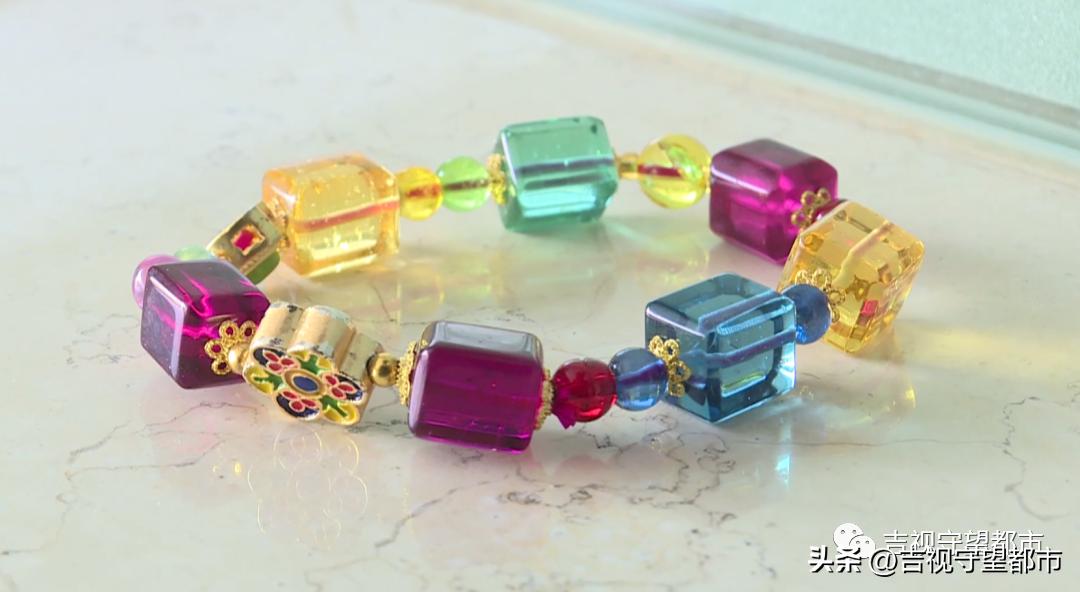 直播卖珠宝1块购买揭秘,免费鉴定珠宝的直播间是骗子吗