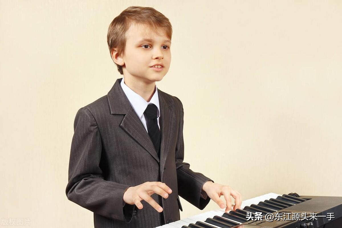 儿童电子琴演奏入门教程,幼儿电子琴入门教程指法练习