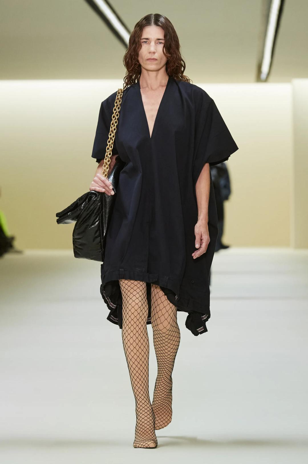 2023秋冬伦敦时装周收官,2022秋冬巴黎时装周什么时候开始