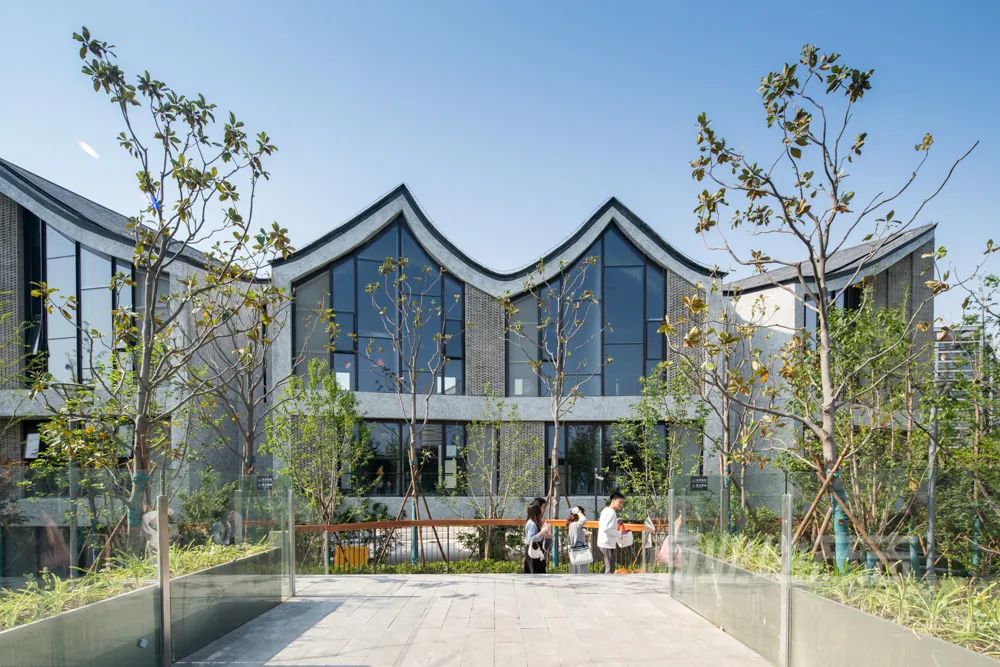 CRR百图斩｜公园里的新天地：上海蟠龙天地