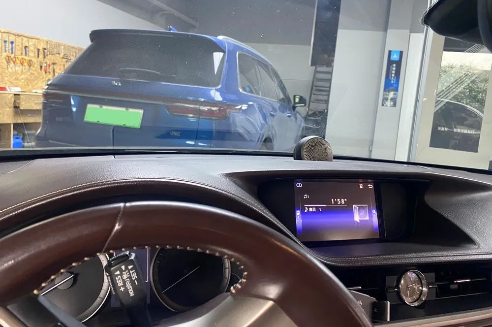 中置喇叭功能,中置喇叭应该是什么效果