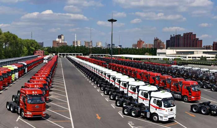 中国重汽一季度重卡销量夺冠,重汽解放重卡销量