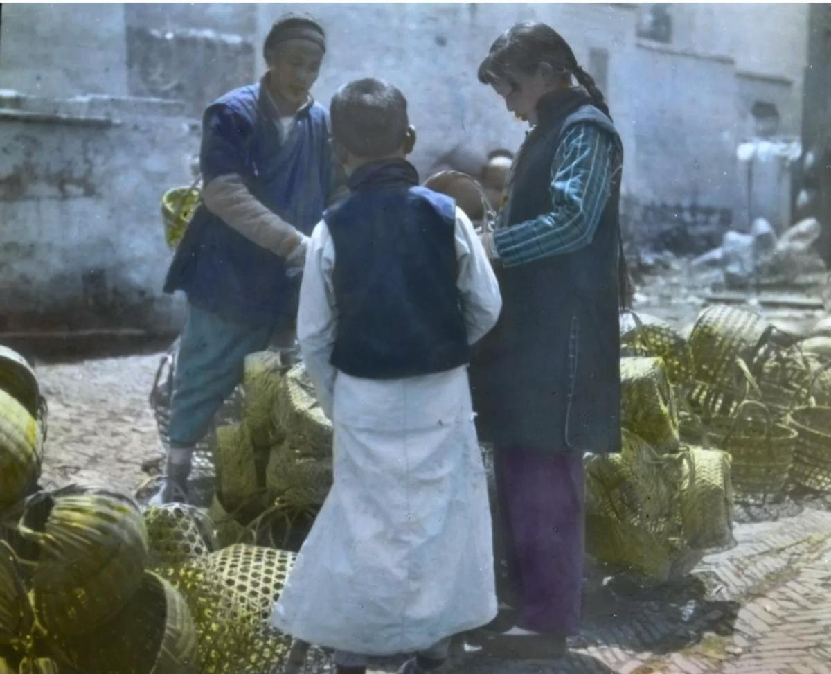 日军在湖南省武冈的暴行,日军闯入村庄暴行视频