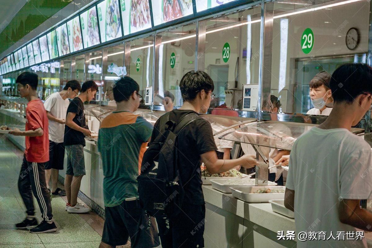 官方：中小学校内不设小卖部！校内超市谁开的？校长还是王胜战们