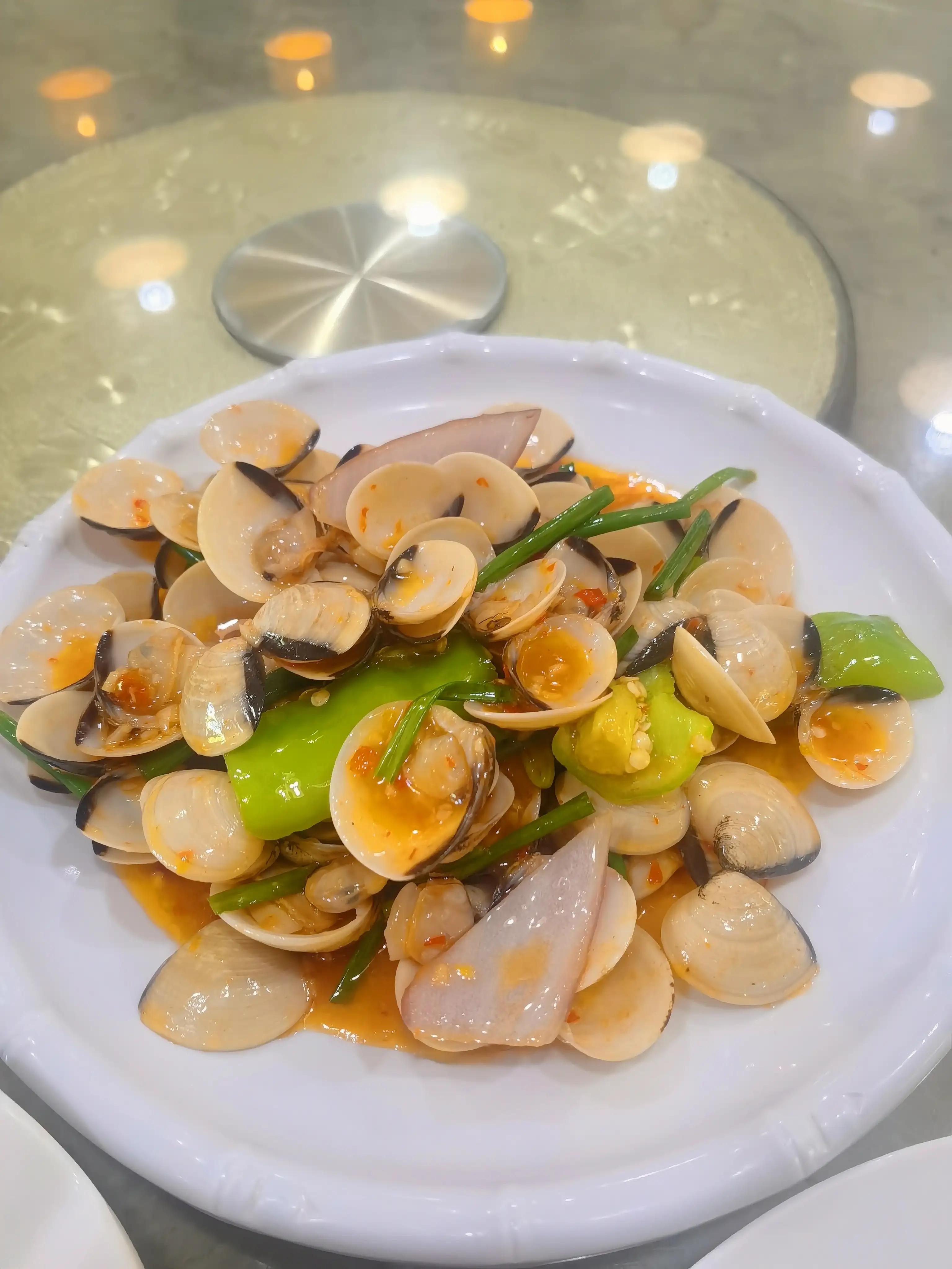 在三亚吃海鲜不按攻略不去市场,在三亚吃海鲜吃到爽能花多少