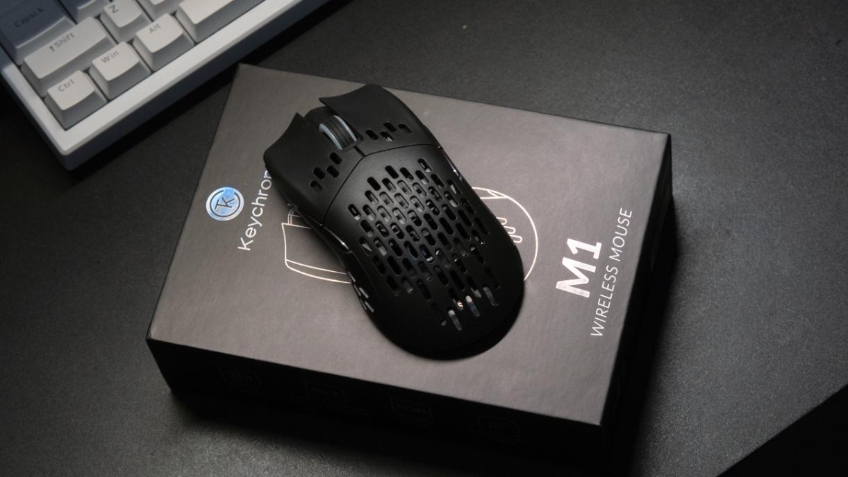 外壳全是洞,卷王价位难得一见的大手洞洞鼠——KeychronM1