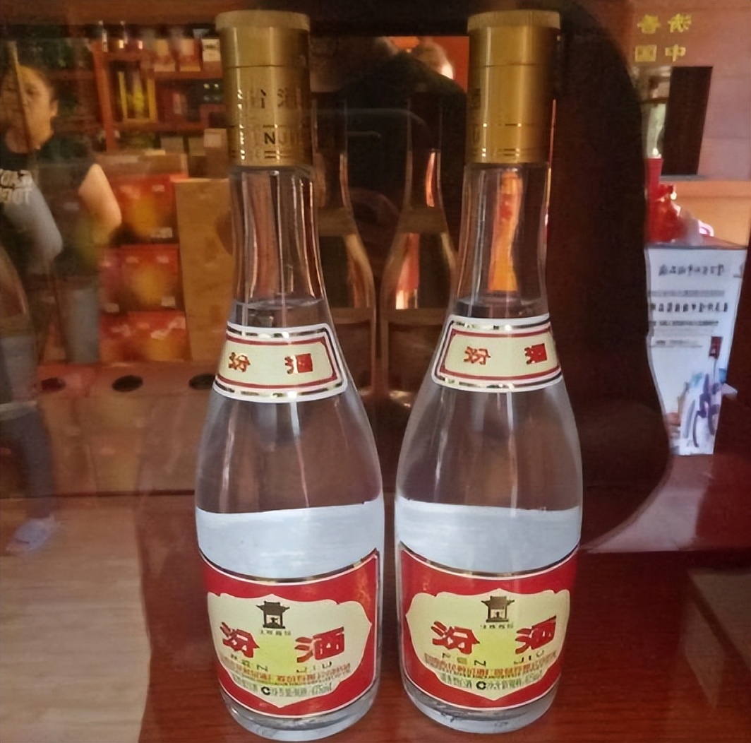 老百姓一般喝什么酒既便宜又好喝,有哪些老百姓喝的实惠粮食酒