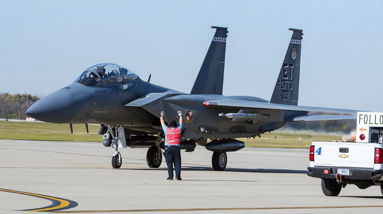 印尼买f-15战机谈判进展顺利,f15和苏30