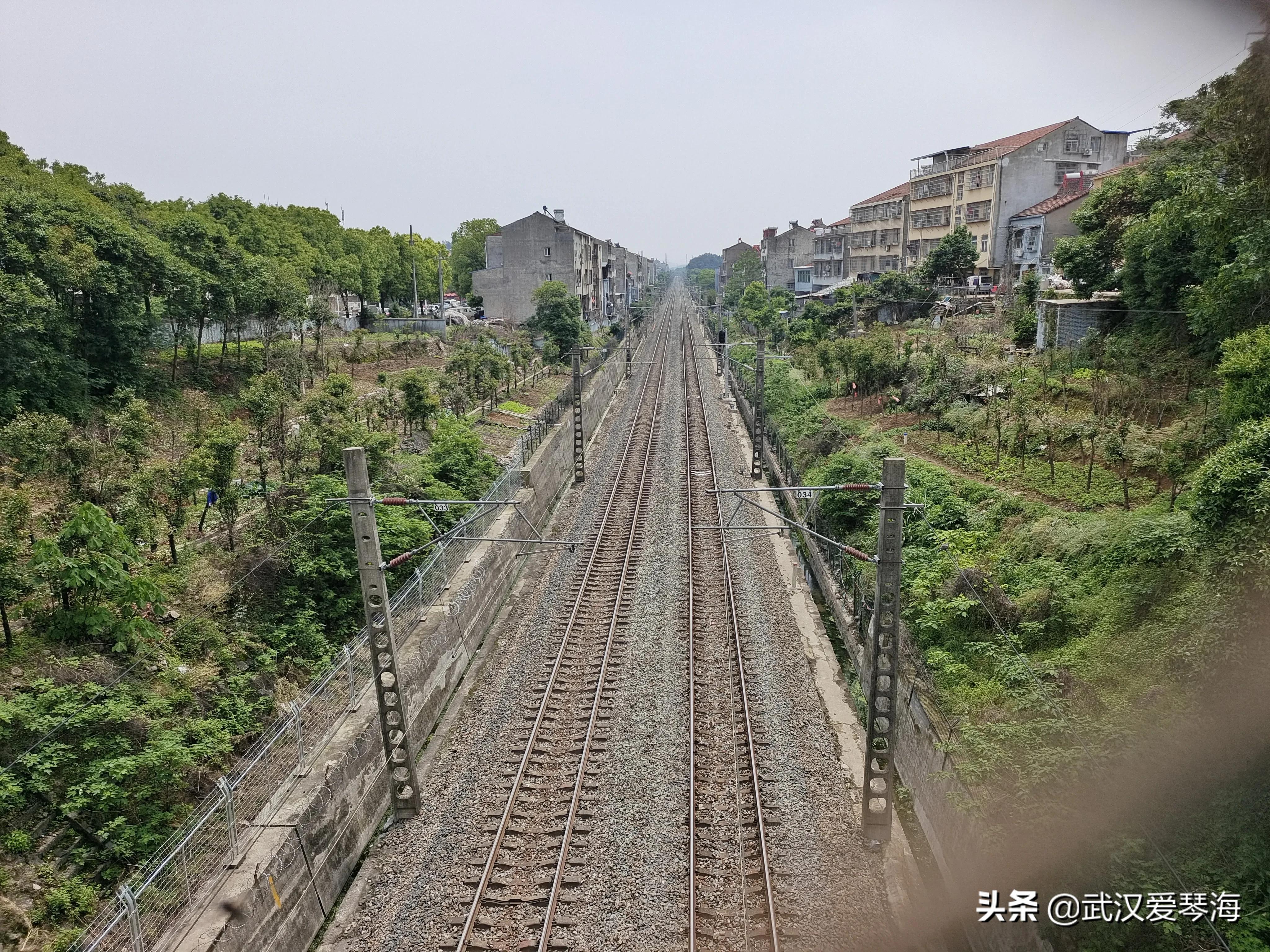 武汉青龙山爬山,武汉热门旅行线路青龙山穿八分山