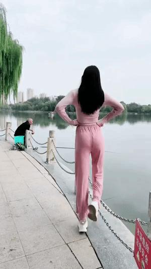 48岁林志玲打扮越来越像日本贵妇,林志玲日本范十足