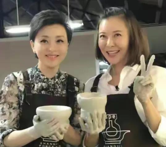 柯蓝和黄志忠因为哪部剧传出绯闻,49岁柯蓝谈情感合集