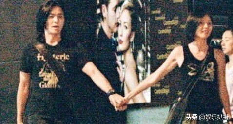 郑伊健54岁变化,54岁郑伊健还在留长发