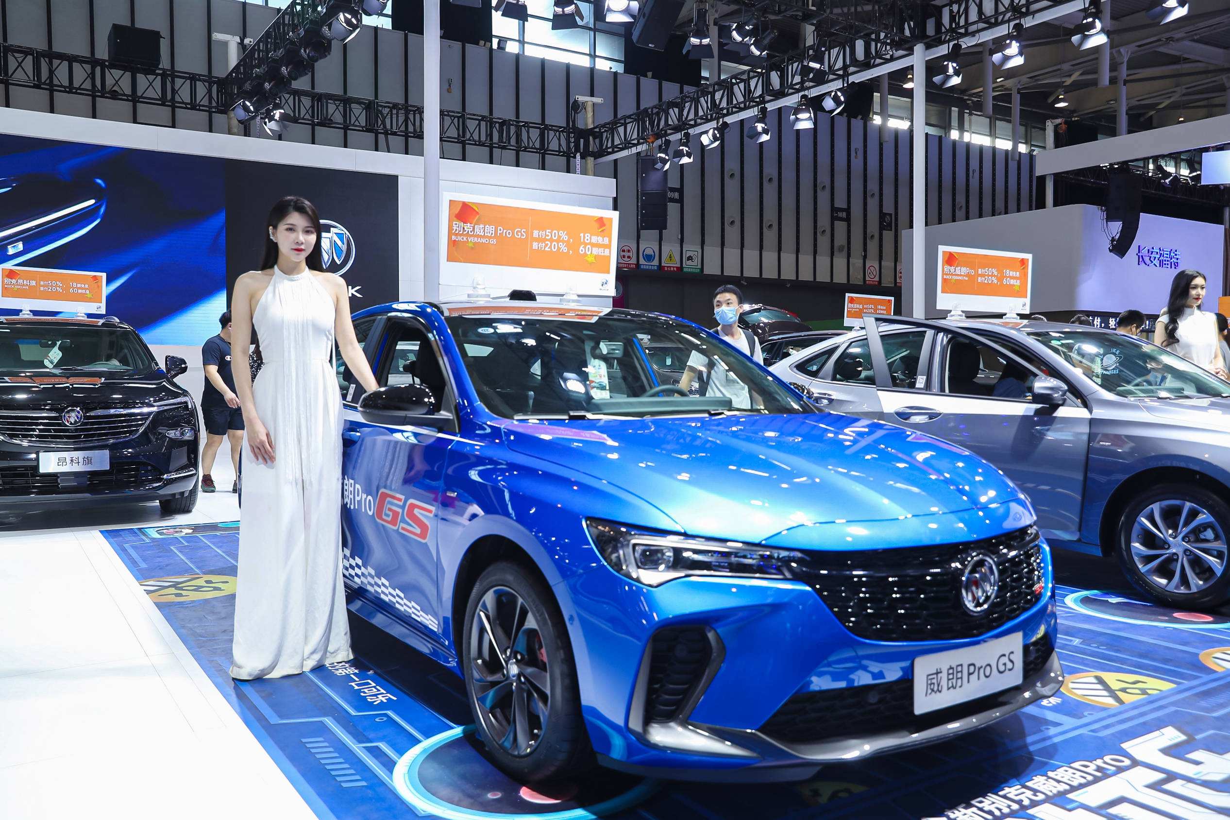 2022年5至8万新款车,2022年8万落地最热销十款手动挡车