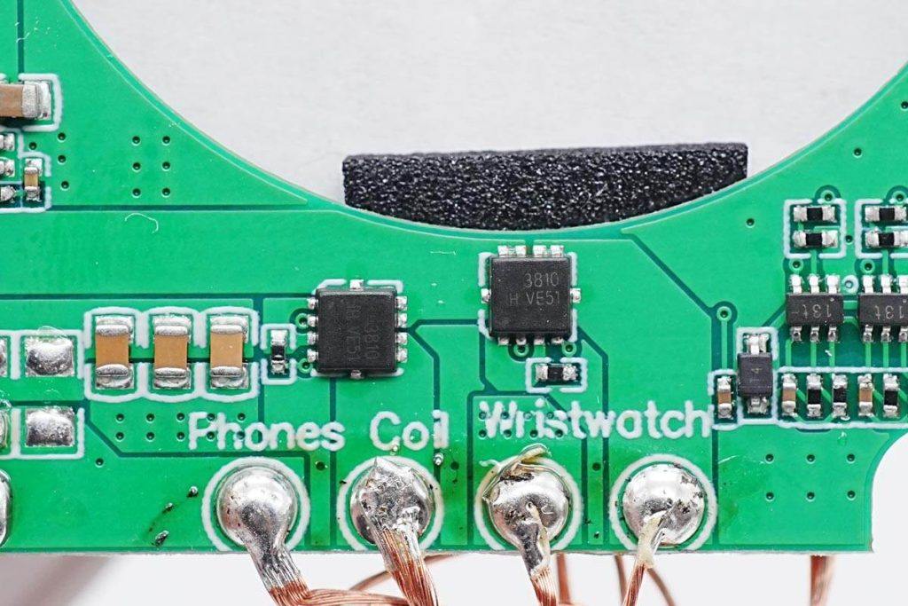 磁吸无线充电宝拆机测评,苹果原装磁吸充电器拆解