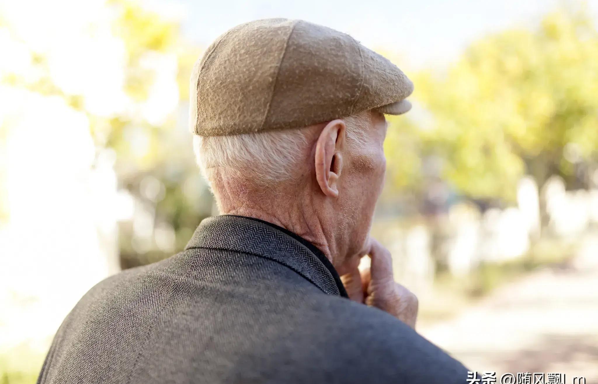 公公照顾偏瘫儿媳,公公帮瘫痪儿媳锻炼