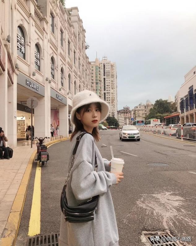 果然脸小的女生好看,四方脸适合戴牛仔渔夫帽显脸小吗