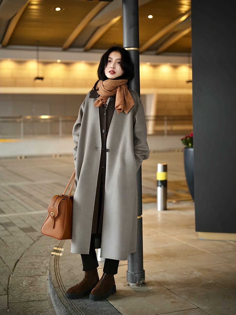 适合冬天穿羊毛混纺大衣,适合在冬季穿的浅色大衣