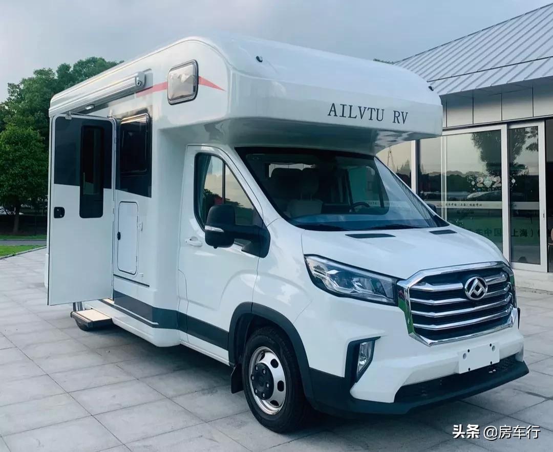 13万b型房车有几款可选,大通旅行家v90房车2021年