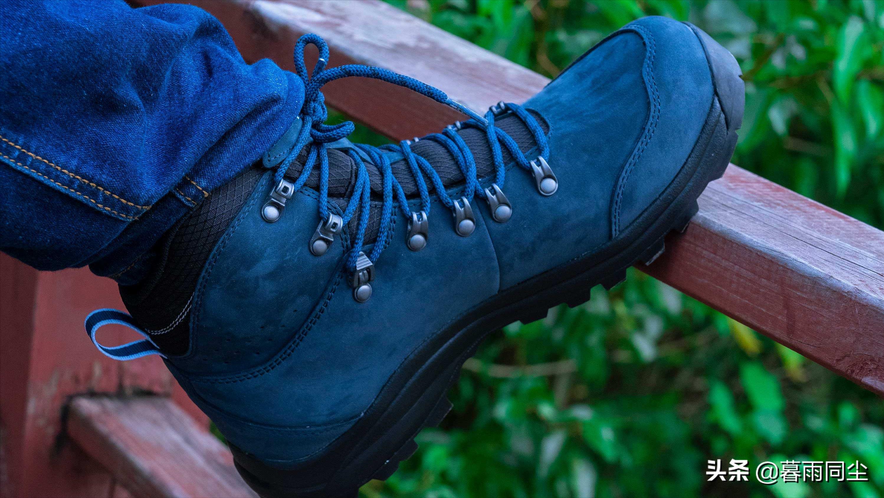 野外旅游怎么防蛇咬伤别人,野外防被蛇咬带什么药可保命