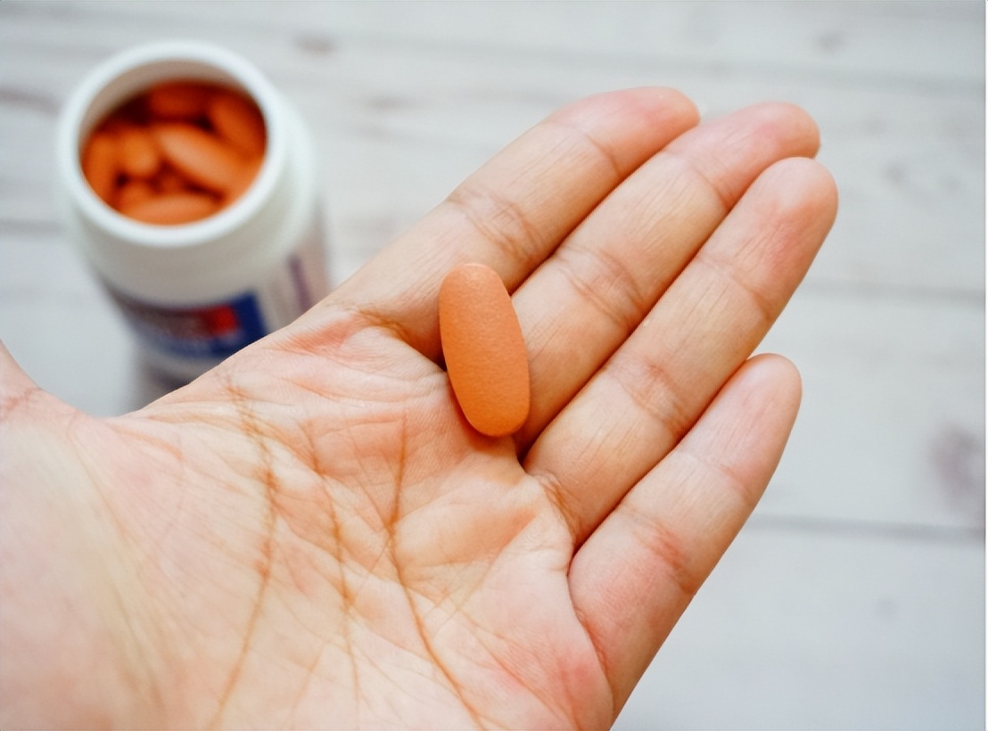 40岁女性叶酸预防心脑血管,预防心脑血管病服叶酸可以吗