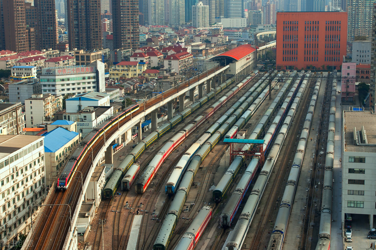 上海地铁目前全线网均已恢复运营,上海地铁明起这些站点将恢复运营