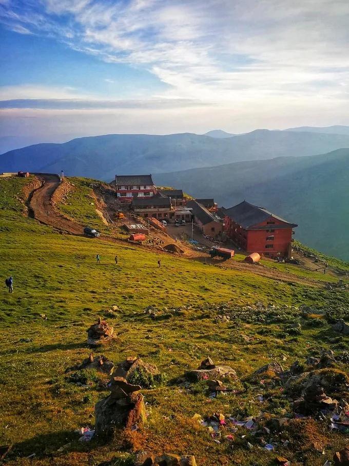 去五台山每个寺庙都可以许愿吗,去五台山一定能遇见文殊菩萨