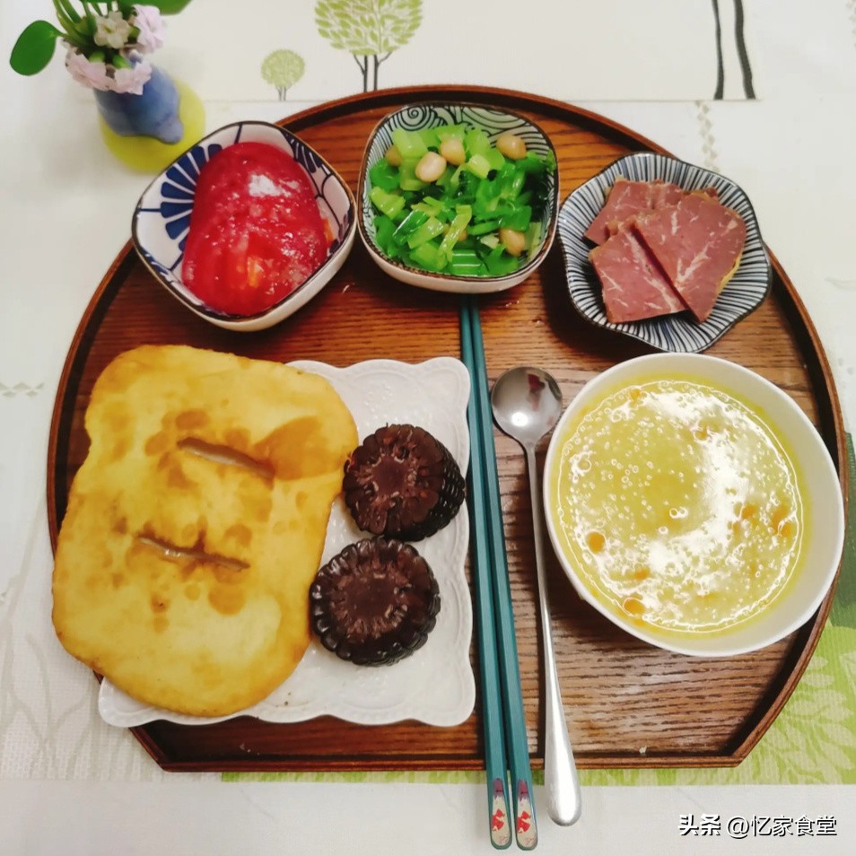 47岁大姐晒一人食走红,山东一位大姐退休