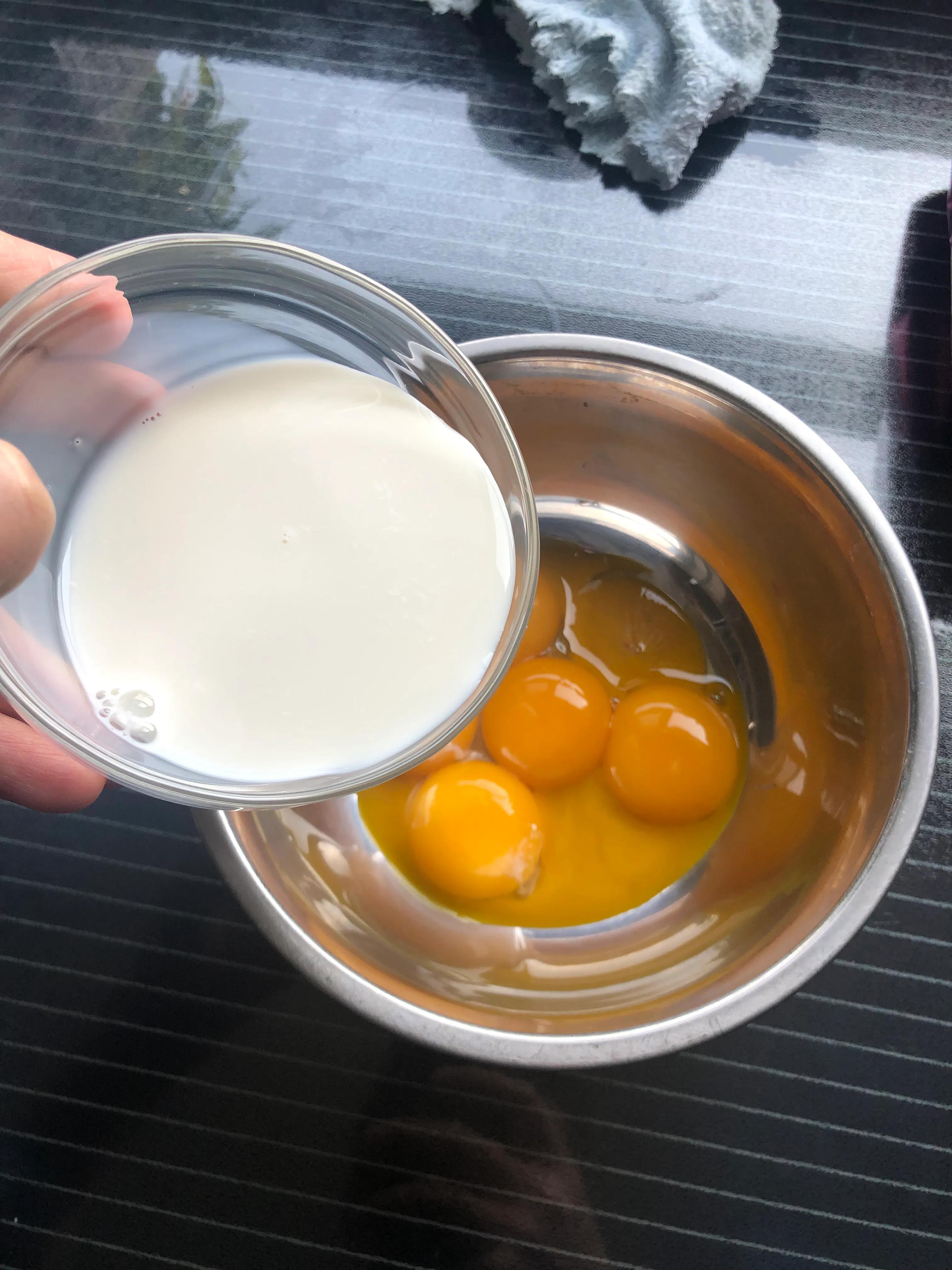 无烤箱无打蛋器最简单蛋糕,戚风蛋糕需要什么样打蛋器