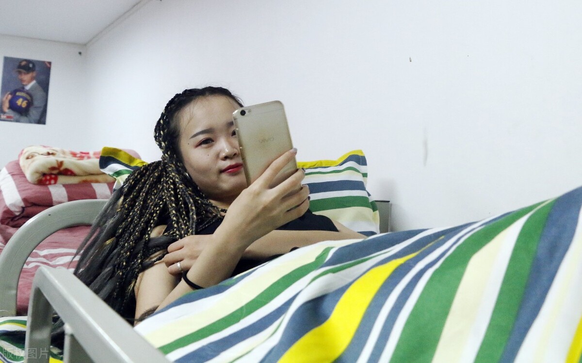 富士康招工的“怪圈”平时不养员工,需要时“高价”买员工