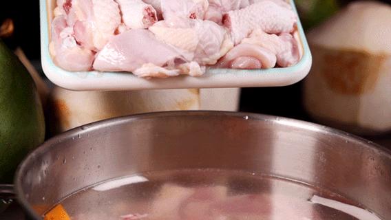 花胶鸡汤椰子水,椰子花胶煲鸡汤的做法及功效