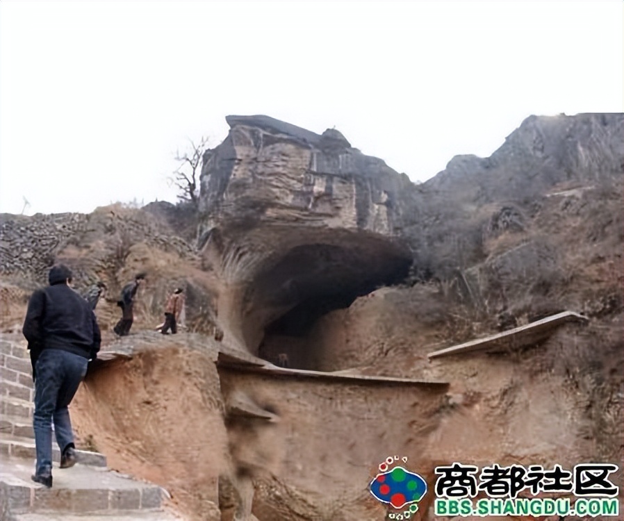 河南周口市山顶洞人遗址,中国最原始的山顶洞人