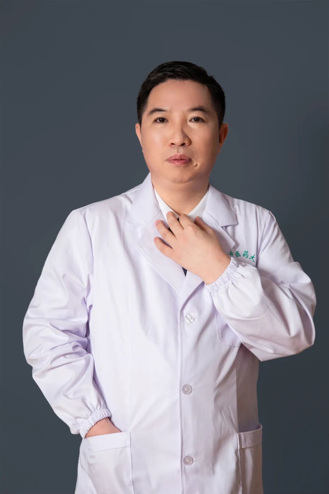 又长麦粒肿了,又长麦粒肿还长火疖子怎么回事