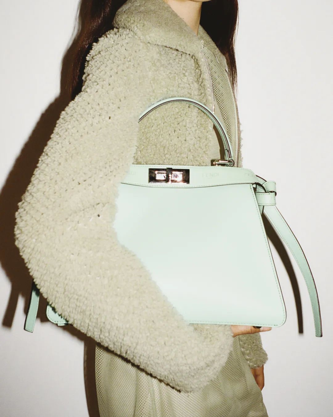 米兰时装周入选前十唯一华人,米兰时装周第一排坐的谁