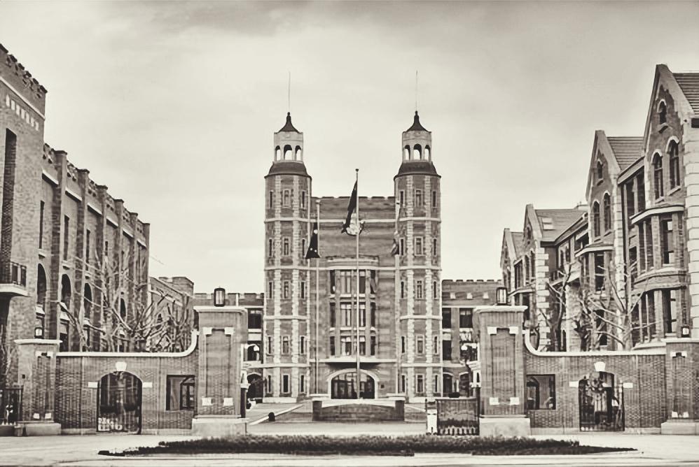 萨拉约瑟法布黑尔,萨拉约瑟法布尔黑尔