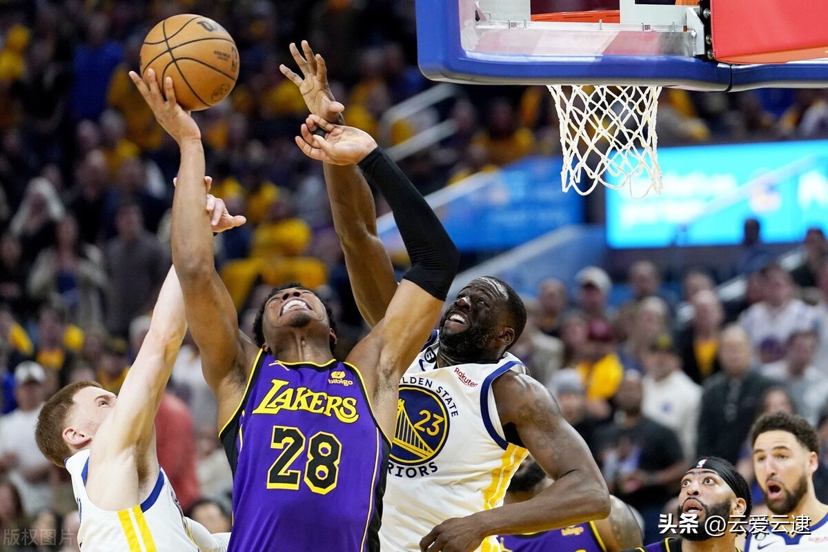 湖勇最新比赛结果,裁判真的偏向勇士吗