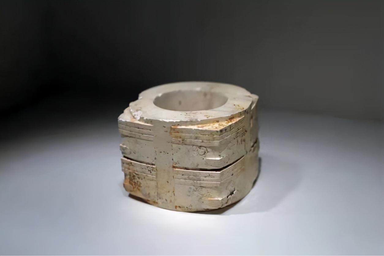 帝王玉好吗,玉没有金子值钱