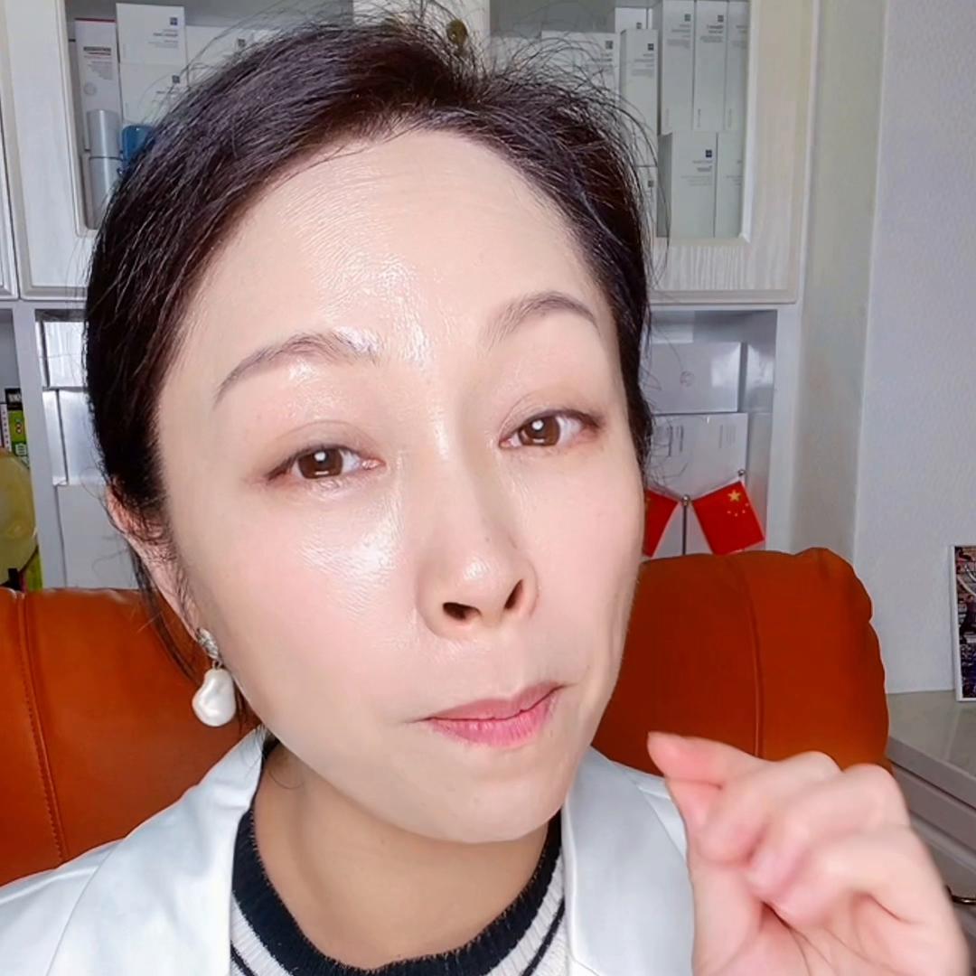 如果你二十岁以后还长痘,长青春痘留什么八字刘海不会闷痘