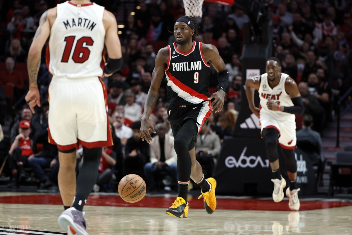 新赛季百大球星前五,篮网三巨头首秀打骑士回顾