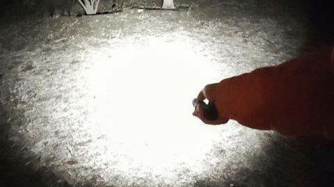 一筒搞定多用途！CYANKSY这款户外手电可是太顶了