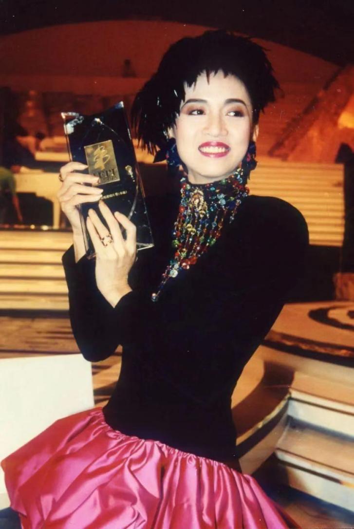 梅艳芳陈慧娴谁最好听,梅艳芳和陈慧娴的歌对比