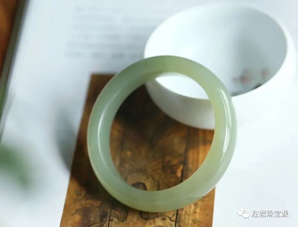 左岩晴水和田玉,晴水和田玉的价值