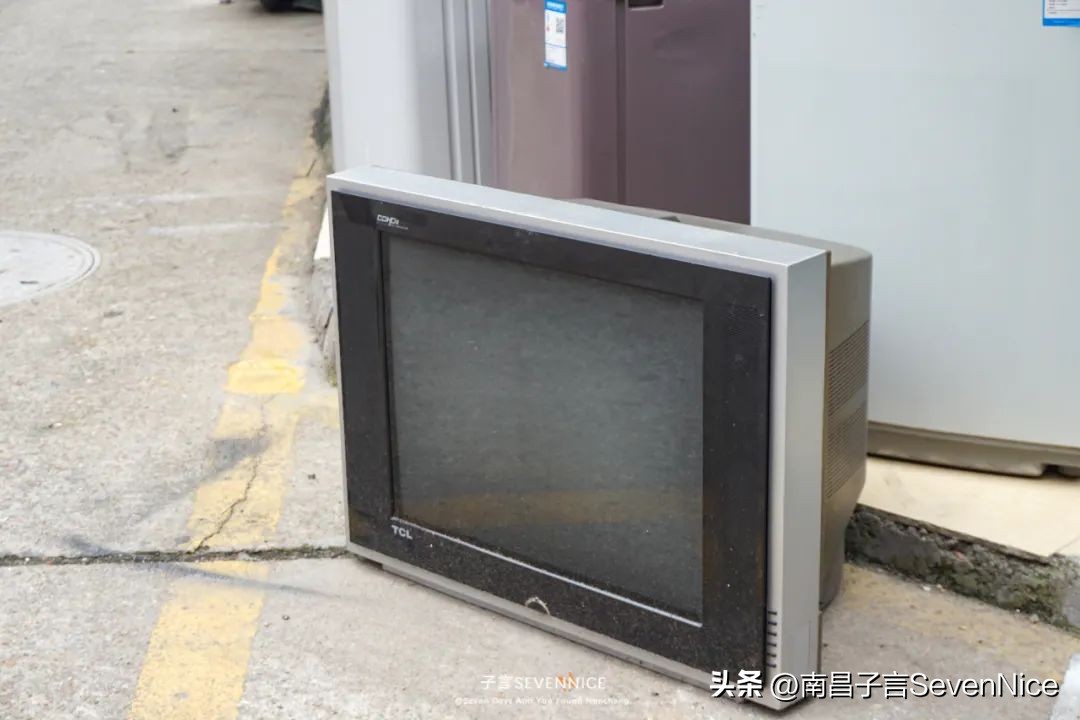 旧货市场一把椅子多少钱,江西旧货二手市场泡脚椅