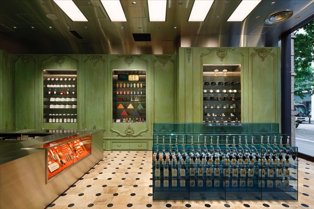 日本东京burton专卖店,东京offwhite专柜