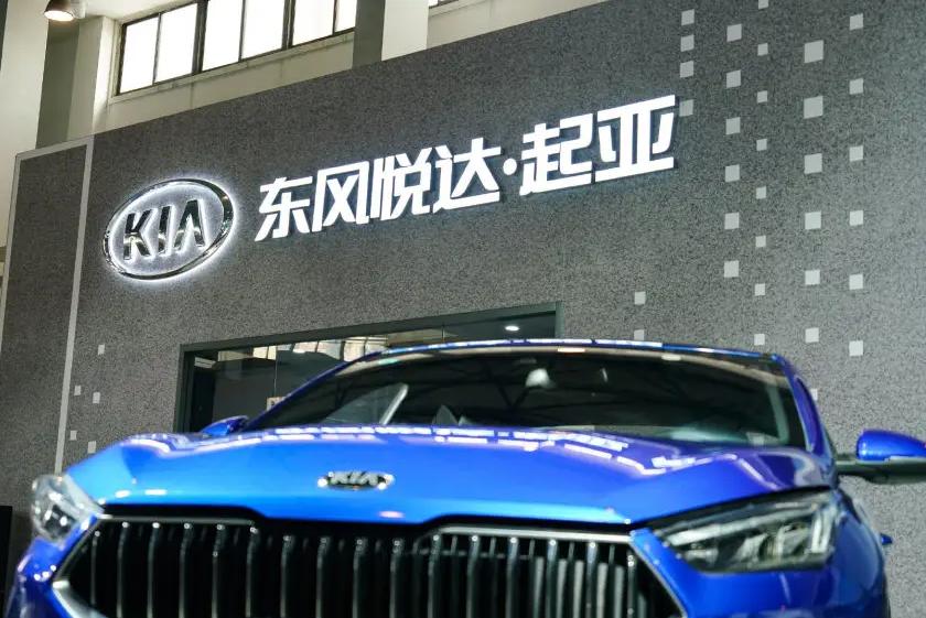 新车有发丝纹怎么造成的,新车有头发丝一样的划痕