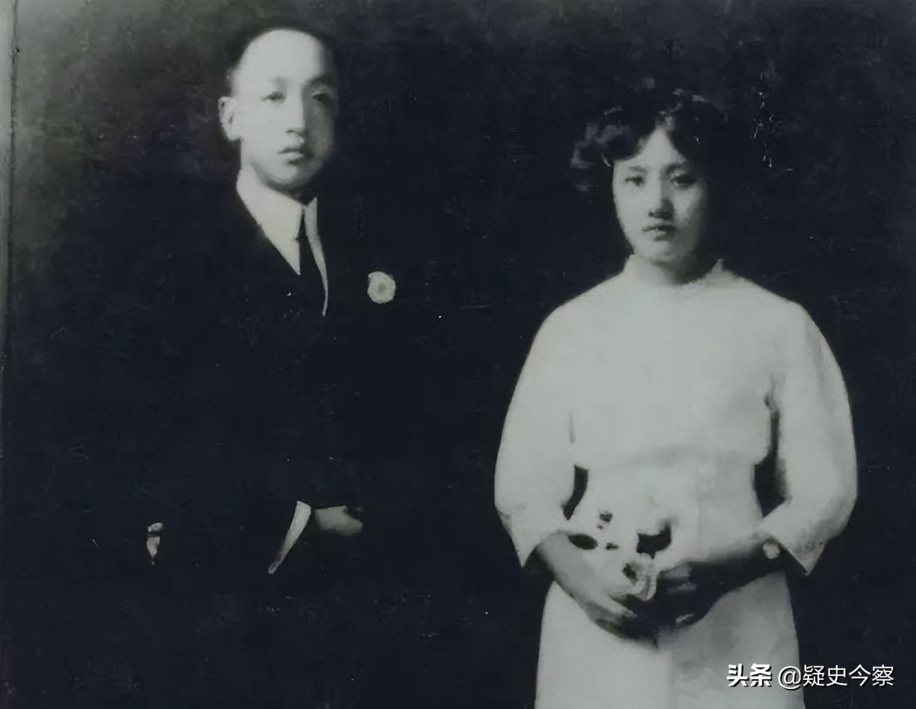 上海锦江饭店创始人，13岁进*楼青**，遭丈夫歧视后主动离婚活成传奇